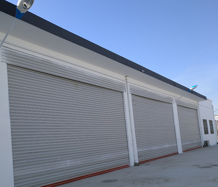 大型快速堆积门